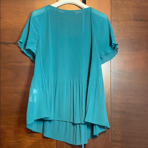 Banana Republic Short Sleeve Shirt - Picture 4 of 7